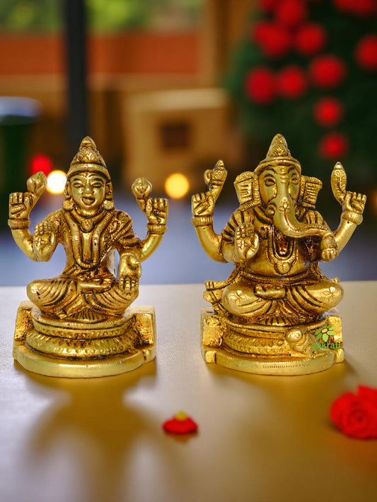Small pair of Hindu Deity Laxmi Ganesha in Barss