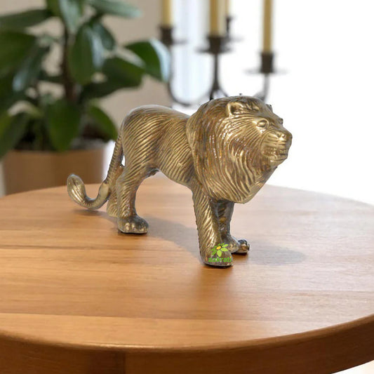 Animal Statue of Brass of Deorative Lion Metal Figurine for Table Decor / Home Decor / Office Decor Showpiece with Antique Finish unique for gift and collection