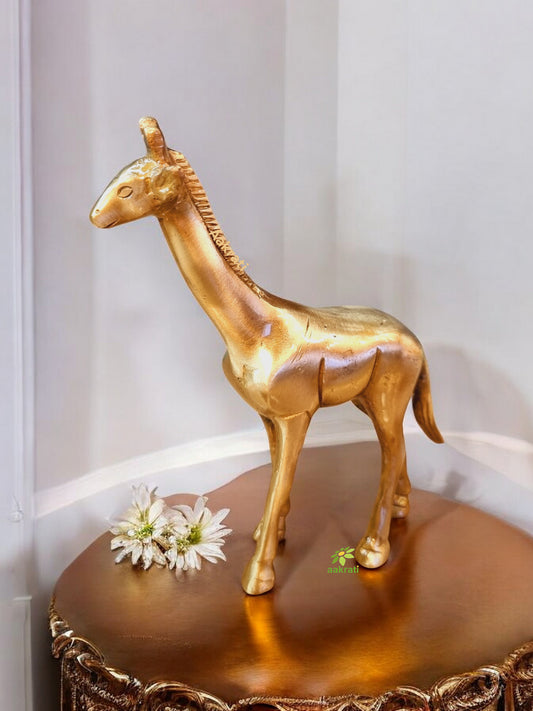 Brass Giraffe Statue Decorative Figurine Home Interior Decor Item Handcraft Table Decor Item in Antique Finish- A handmade vintage warming gift option