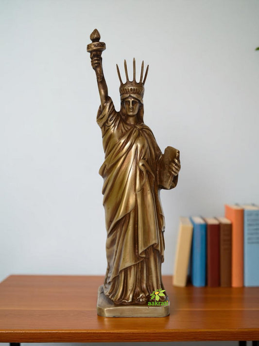 Statue of Liberty Sculpture Made of Brass in Antique Color for Office Decoration