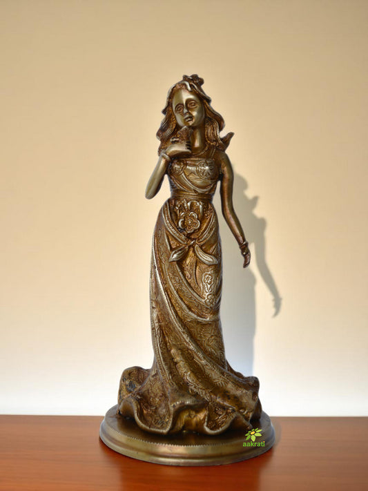 Princess Figurine Made in Brass Antique Finish Collectible item For Home Decoration And Game Collectors Gifting Item