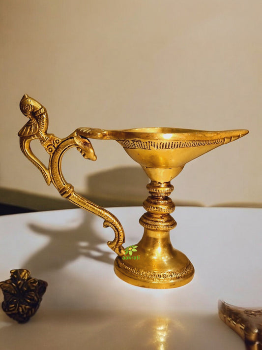 Aakrati Table Diya or Deepak with Handle Made of Brass for Temple and Decor - Religious Metal Handmade Craft Gift - Indian Hindu Temple Worship Jyoti