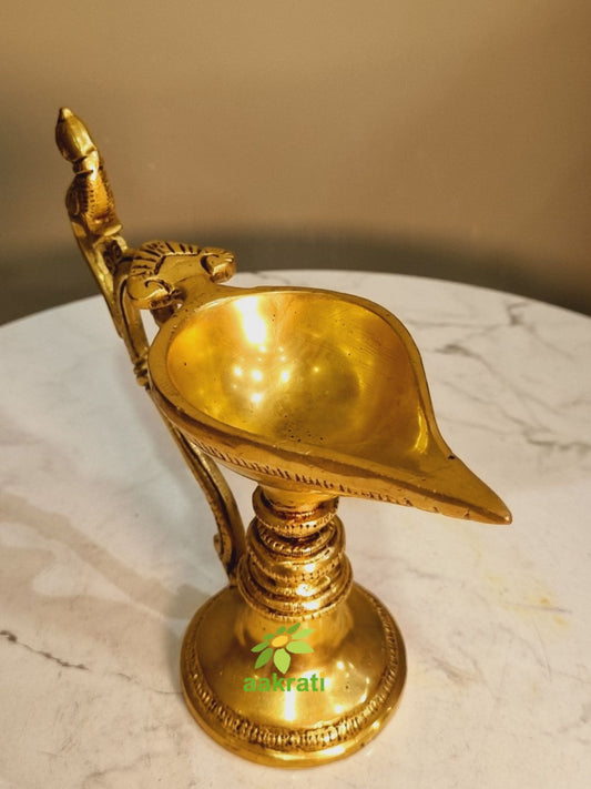Aakrati Table Diya or Deepak with Handle Made of Brass for Temple and Decor - Religious Metal Handmade Craft Gift - Indian Hindu Temple Worship Jyoti