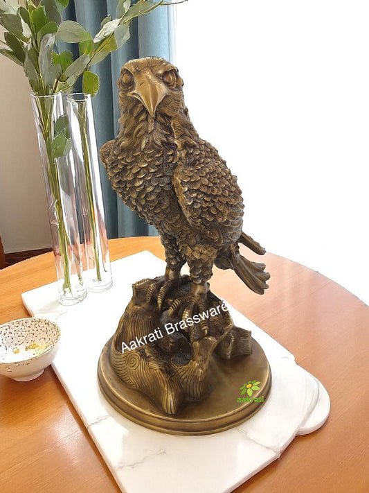 Vintage Brass - Bronze Highland Metal Figurine Statue home powerful eagle ; hero ; heroic fighter Falcon sculpture office decoration