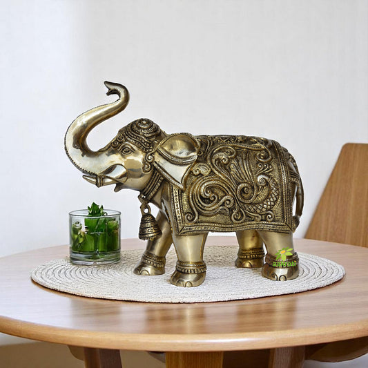 Sculpture of elephant in brass metal to gift for all purpose