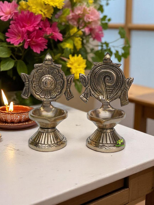 Shankh Chakra Deepak