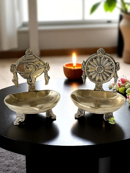 Traditional Brass Shankha Chakra Villaku, Shankh and Chakra Deepam, Diya for Pooja, Aarti, home and Decor (Pack of 2)
