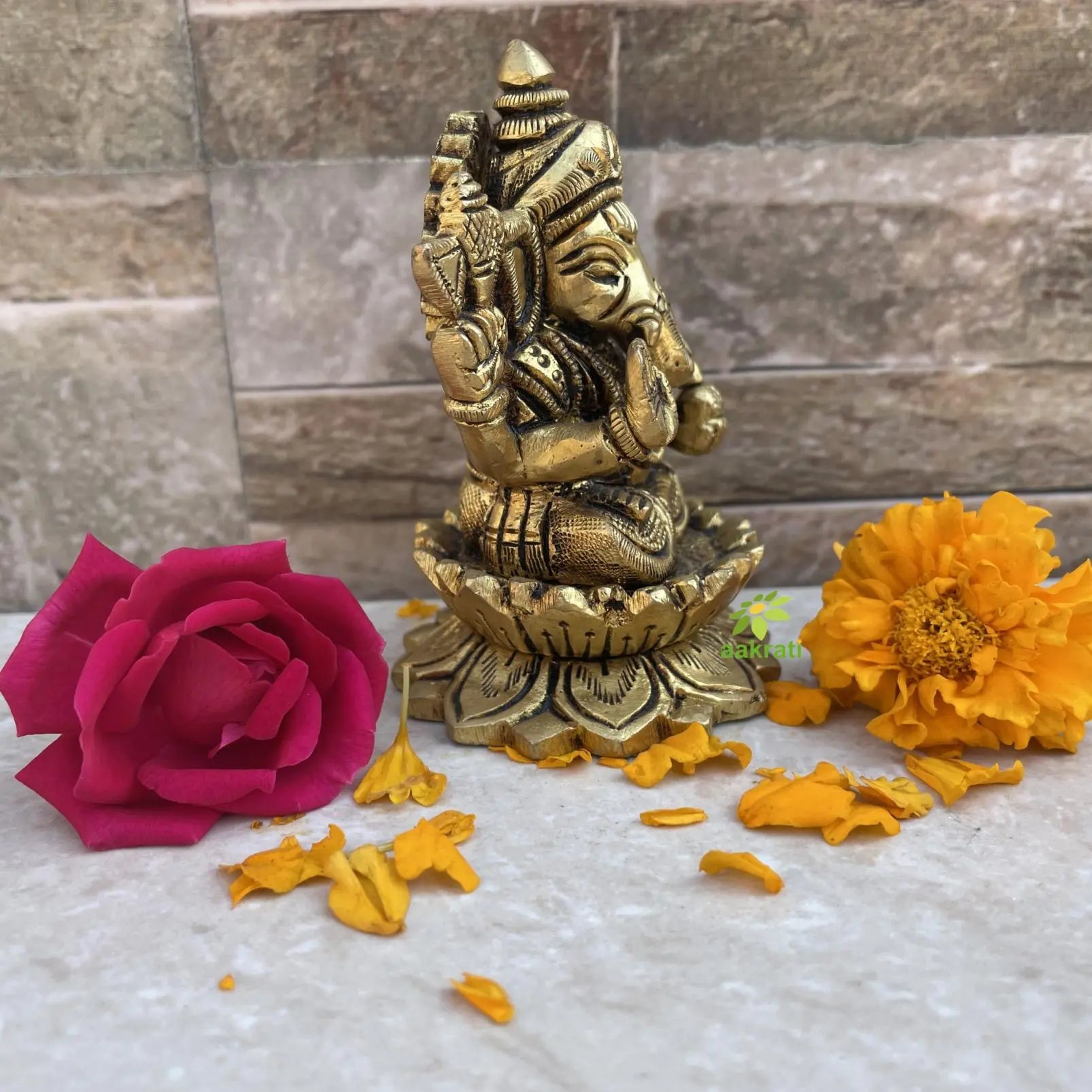 ARTVARKO Idole de Ganesh en laiton pour décoration de la maison, statue de Dagdu Seth Ganesh pour la maison, Mandir Pooja Vastu, type cadeau, entrée, idole de Ganesha Hauteur 14 cm ARTVARKO Idole de Ganesh en laiton pour décoration de la maison, statue de Dagdu Seth Ganesh pour la maison, Mandir Pooja Vastu, type cadeau, entrée, idole de Ganesha Hauteur 14 cm