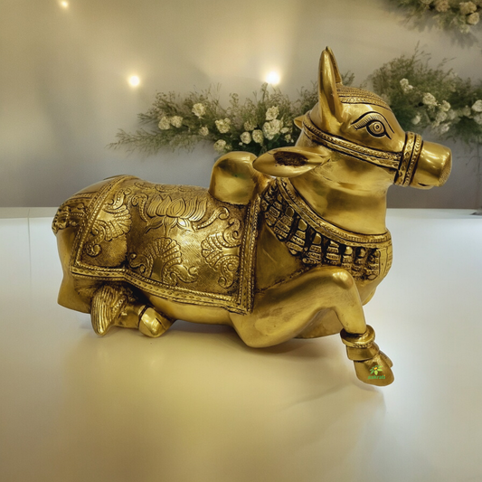 Aakrati Traditional Brass Nandi Murti Symbol of Strength| Nandi Figurine| Temple Decor (Yellow, 8.5 inches)