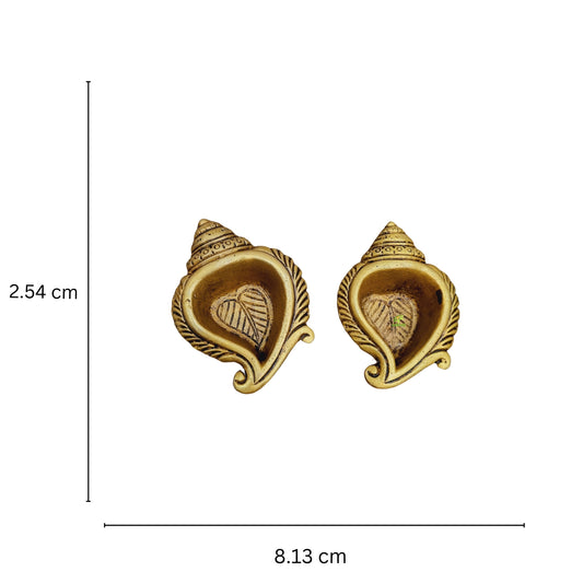 A Pair of Brass Shankh Shape Diya Made By Aakrati| Brass Oil Lamp| Puja Items| Temple Decor| Collectable Figurine (Yellow, 1 inch)