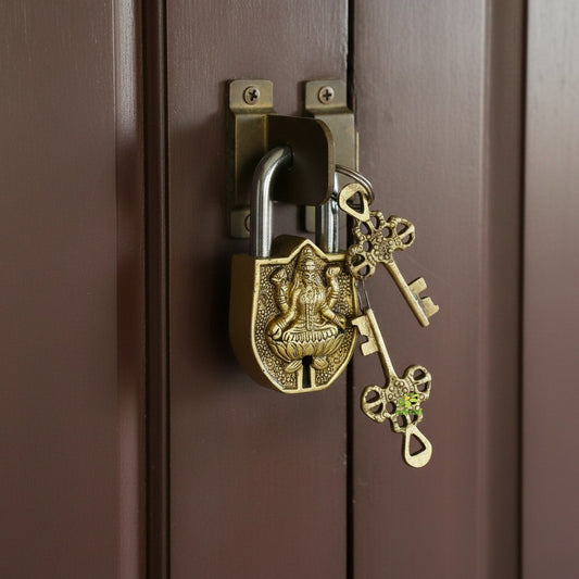 Laxmi Face Design Brass Padlock | Brass Laxmi Face Engraved Padlock with 2 Keys | Handcrafted Brass Laxmi Face Padlock