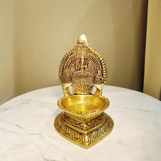 Brass kamkashi  Diya | Traditional Lakshmi Oil Lamp | Brass Laxmi Diya Lamp for Home (Yellow, 6 Inches)