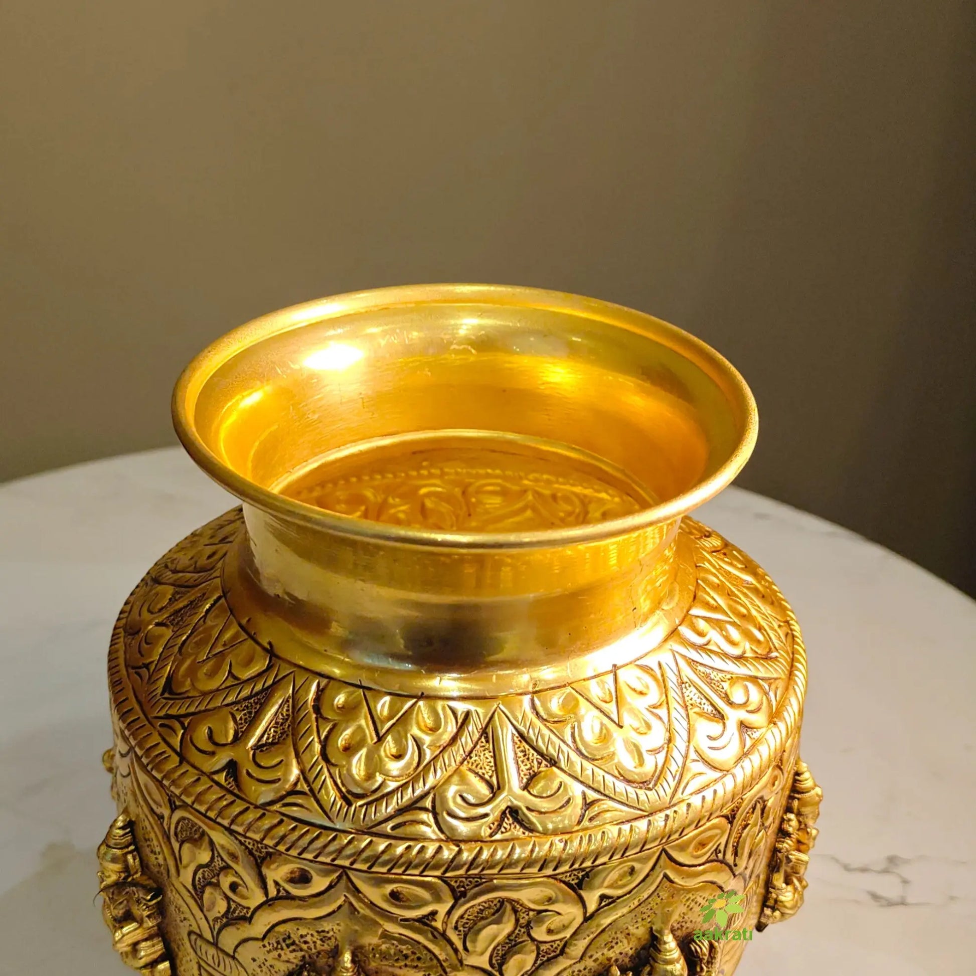 Brass Ashtalakshmi Kalash for Pooja | Auspicious Puja Kalash for Hindu Rituals | Brass Ashtalakshmi Kalash (Yellow, 5.5 Inches) Aakrati