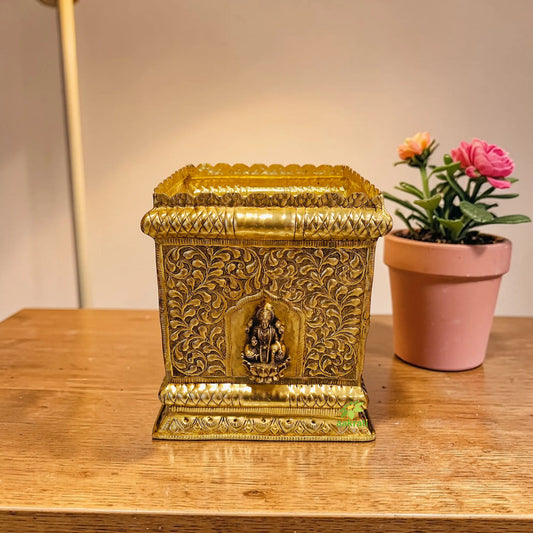 Traditional Brass Tulsi Pot with Goddess Lakshmi Design| Lightweight Handmade Tulsi Holder for Spiritual Home Décor| Decorative Brass Lakshmi Tulsi Pot| (Yellow, 8.6 Inches) Aakrati
