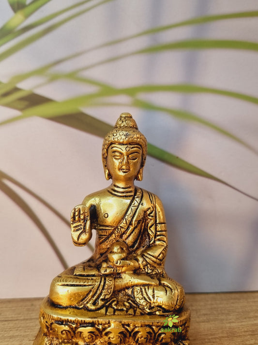 Buddha Sitting on Lotus - Brass Made Metal Craft for Gift and Decorative use