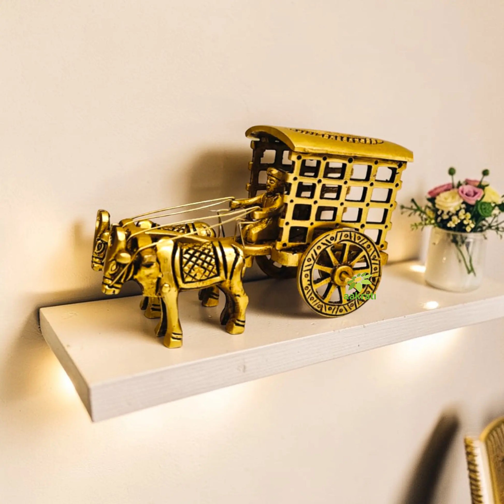 Brass Bullock Cart Showpiece | A Beautiful Handcrafted Addition to Your Home Decor | Handcrafted Brass Bullock Cart Figurine ( Yellow, 4.8 inch) Aakrati