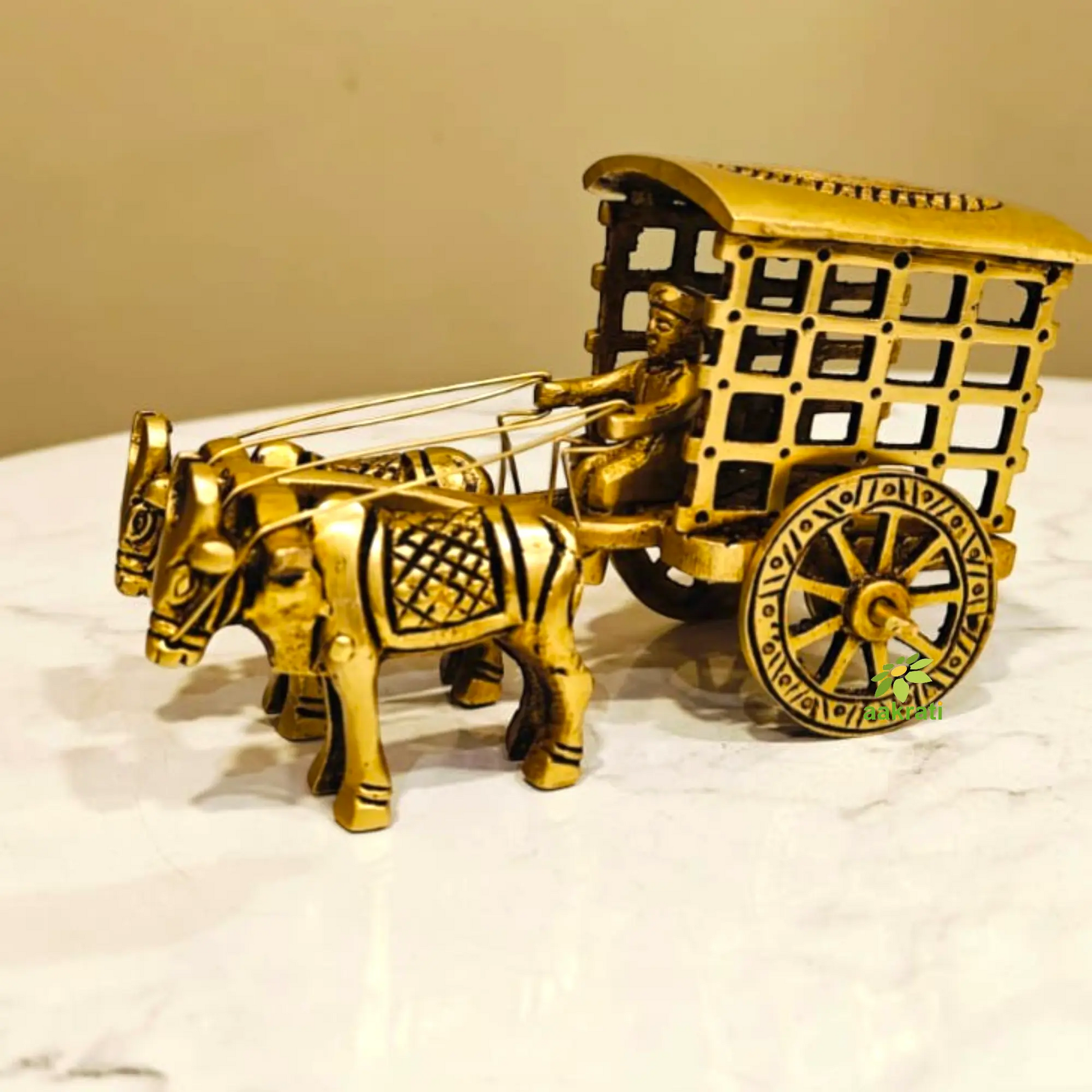 Brass Bullock Cart Showpiece | A Beautiful Handcrafted Addition to Your Home Decor | Handcrafted Brass Bullock Cart Figurine ( Yellow, 4.8 inch) Aakrati