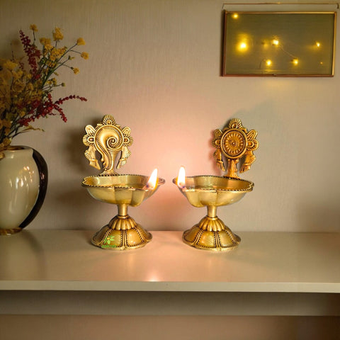 Shankh Chakra Diya Lamp 4.5 inch/ Home Temple Diya/ Handmade metal oil Lamp table top