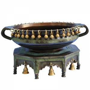 Handcrafted Brass Urli | Decorative Piece for Spiritual Homes | Vintage Brass Urli Showpiece ( Brown, 16 inch)
