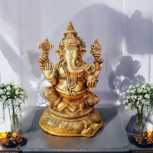 Brass Lord Ganesha Statue |  Ideal Gift for Festivals | Traditional Brass Ganesha Murti ( Yellow, 8 inch)