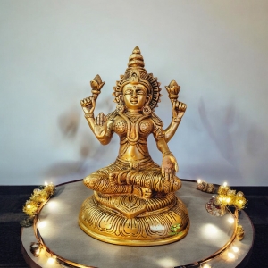 Traditional Brass Lakshmi Statue | Perfect for Puja and Festive Gifting | Brass Goddess Lakshmi Showpiece ( Yellow, 8 inch)
