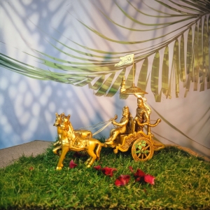 Arjun Rath Brass Statue |  Perfect for Living Room Décor | Handcrafted Brass Arjun Rath ( Yellow, 9 inch)