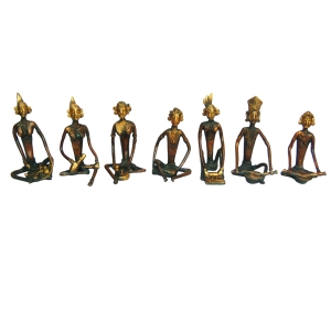Handcrafted Brass Musician Figurine |  Elegant Home Decor for Music Lovers | Brass Musician Showpiece ( Golden, 4.5 inch)