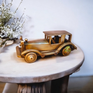 Metal Antique Vintage Car Model Home DÃ©cor Decoration Ornaments Handmade Handcrafted Collections Collectible Vehicle Toys RUs Model Brass Table showpiec