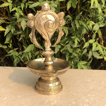 Oil diya lamp Decor,Brass diya for home decor,Traditional diya lamp,Home Decor