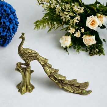 Brass Peacock Sitting Statue |Decorative Statue| |Peacock Figurine| |Home decor| 