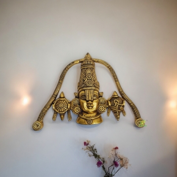 Aakrati Shankh Chakra Tirupati Balaji Made in Brass| Brass Balaji Idol| Temple Decor (Yellow, 8.5 inches) 