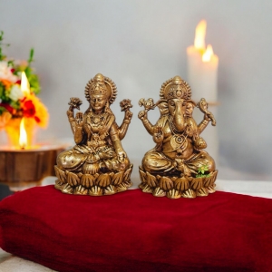 Aakrati Brass Laxmi Ganesh Pair| Exquisite Hindu Deity Sculptures (Yellow, 2.5 Inch)