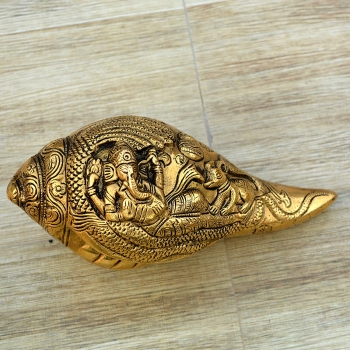 Conch Lord Ganesha Hand Carved Design