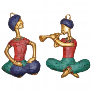 Aakrati Two Musician Brass Showpiece Statue Multicolor