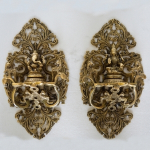 Goddess Lakshmi and Lord Ganesha Wall Plate with Unique Carving for Decor and Gifting