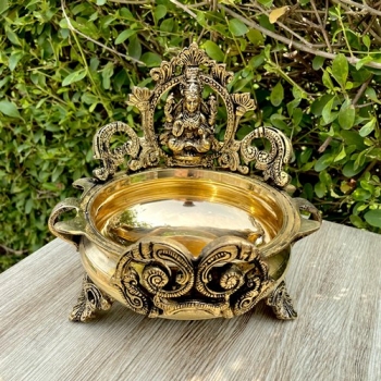 Carved Urli with Lakshmi Ji Statue, 7 Inches Brass Decor Bowl, Urli Decor, Decorative Urli for Corner Tables Ethnic decor
