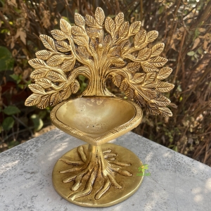 Aakrati Brass Diya Under Bodhi Tree | Brass Kalpavriksha Tree | Brass Oil Lamp | Diya for Home Decor | Indian Homeware | Indian Decor